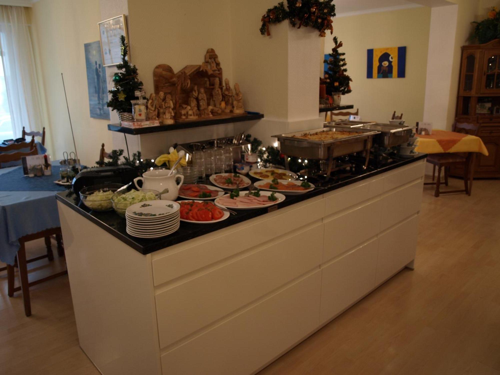 Hotel Joh Бад Залцуфлен Екстериор снимка